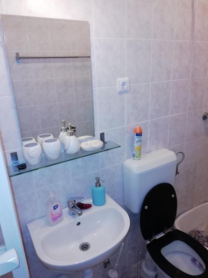 فندق Asta La Vista Vendeghaz ميسكولك المظهر الخارجي الصورة