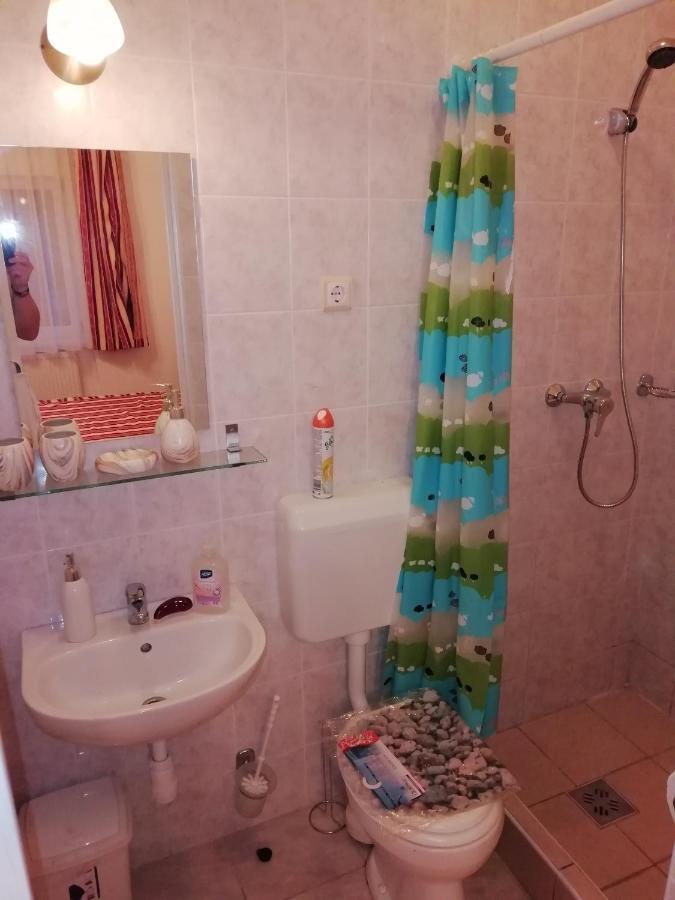 فندق Asta La Vista Vendeghaz ميسكولك المظهر الخارجي الصورة