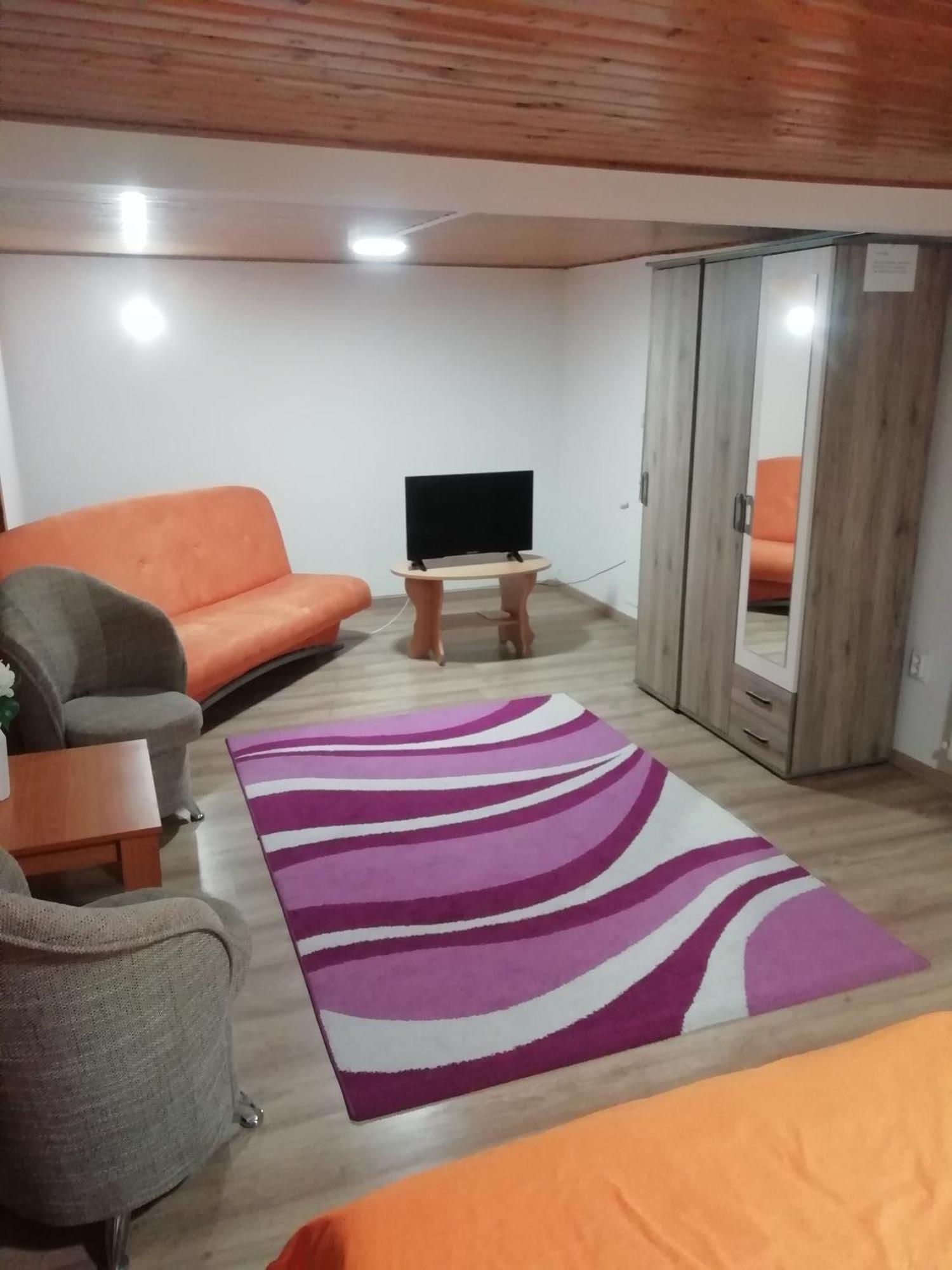 فندق Asta La Vista Vendeghaz ميسكولك المظهر الخارجي الصورة